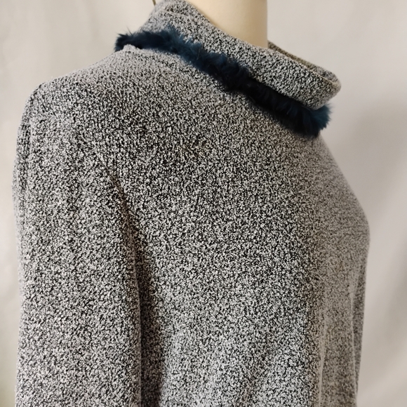 Women's Vintage Black & White Marled Knit Sweater with Blue Fur Cowl Neck Winter - Picture 5 of 16